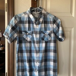 🌟5/$15 Boy’s Blue Plaid Short Sleeve Shirt